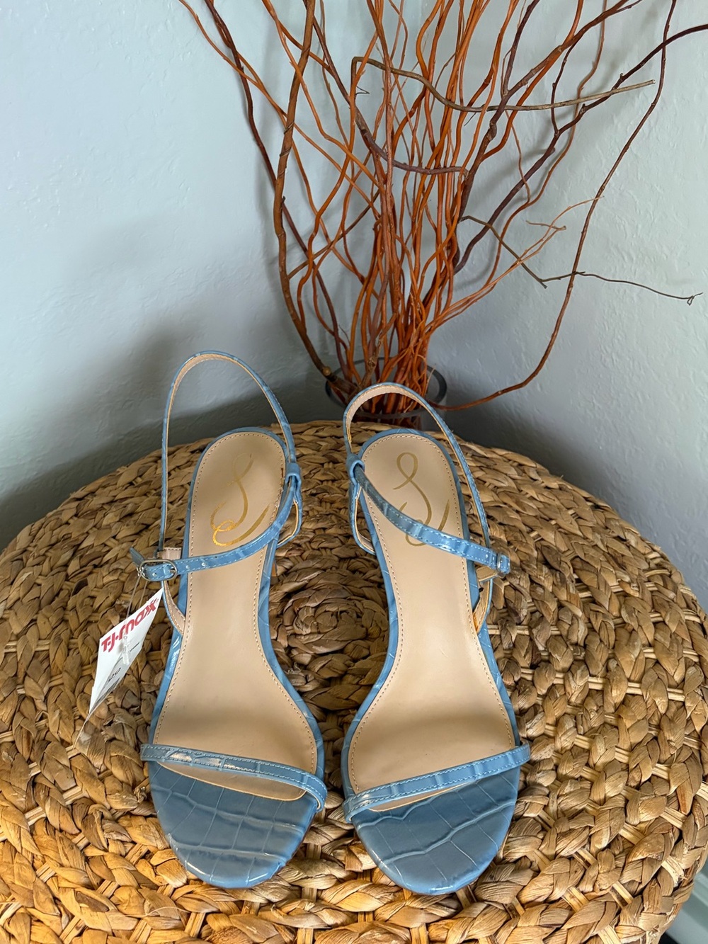 JESSICA SIMPSON CROC-EMBOSSED ANKLE STRAP HEELS